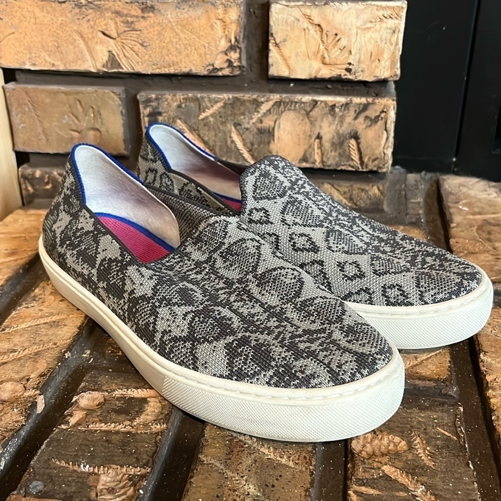 Rothy’s Retired Snakeskin Gray Slip On Loafers‎ Size 8.5